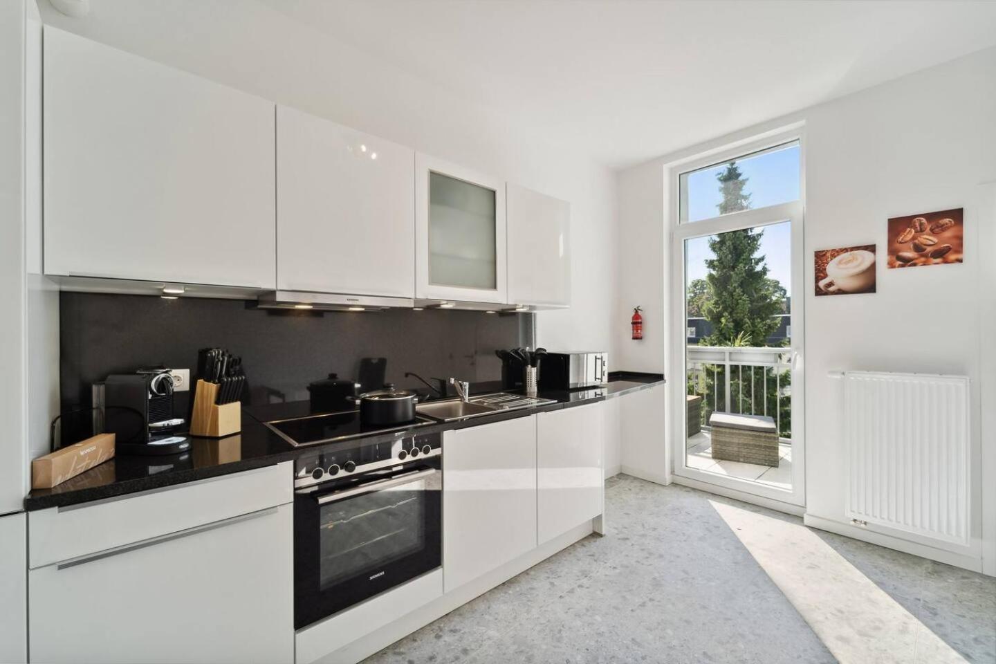 Infinity Stay Ferienapartments Rheinstrasse 빌헬름스하펜 외부 사진