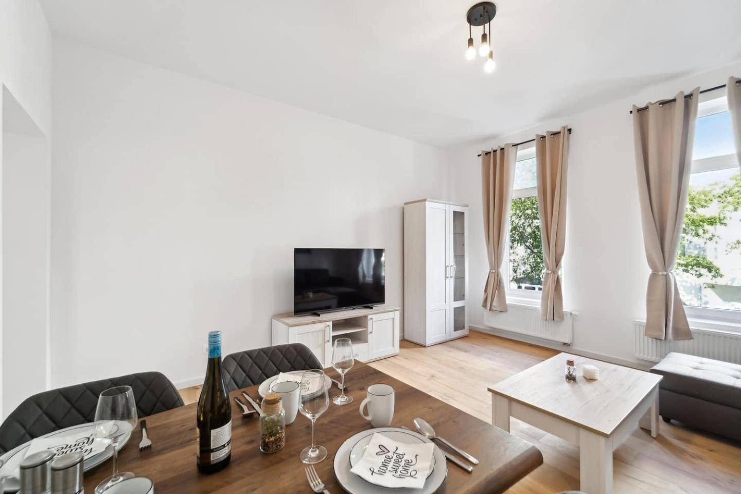 Infinity Stay Ferienapartments Rheinstrasse 빌헬름스하펜 외부 사진
