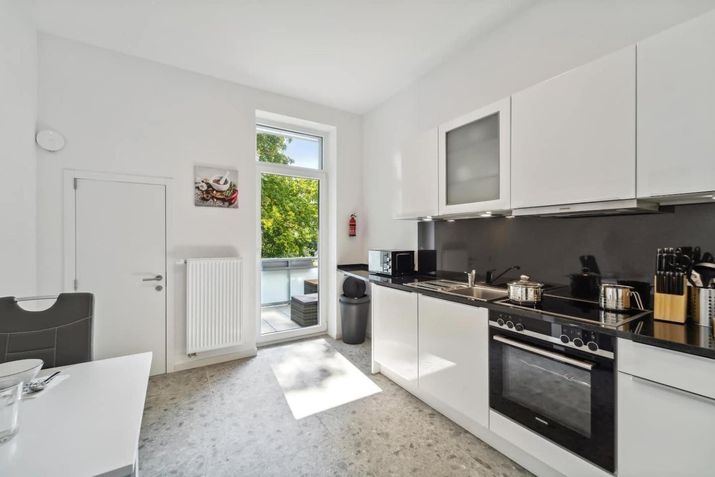 Infinity Stay Ferienapartments Rheinstrasse 빌헬름스하펜 외부 사진