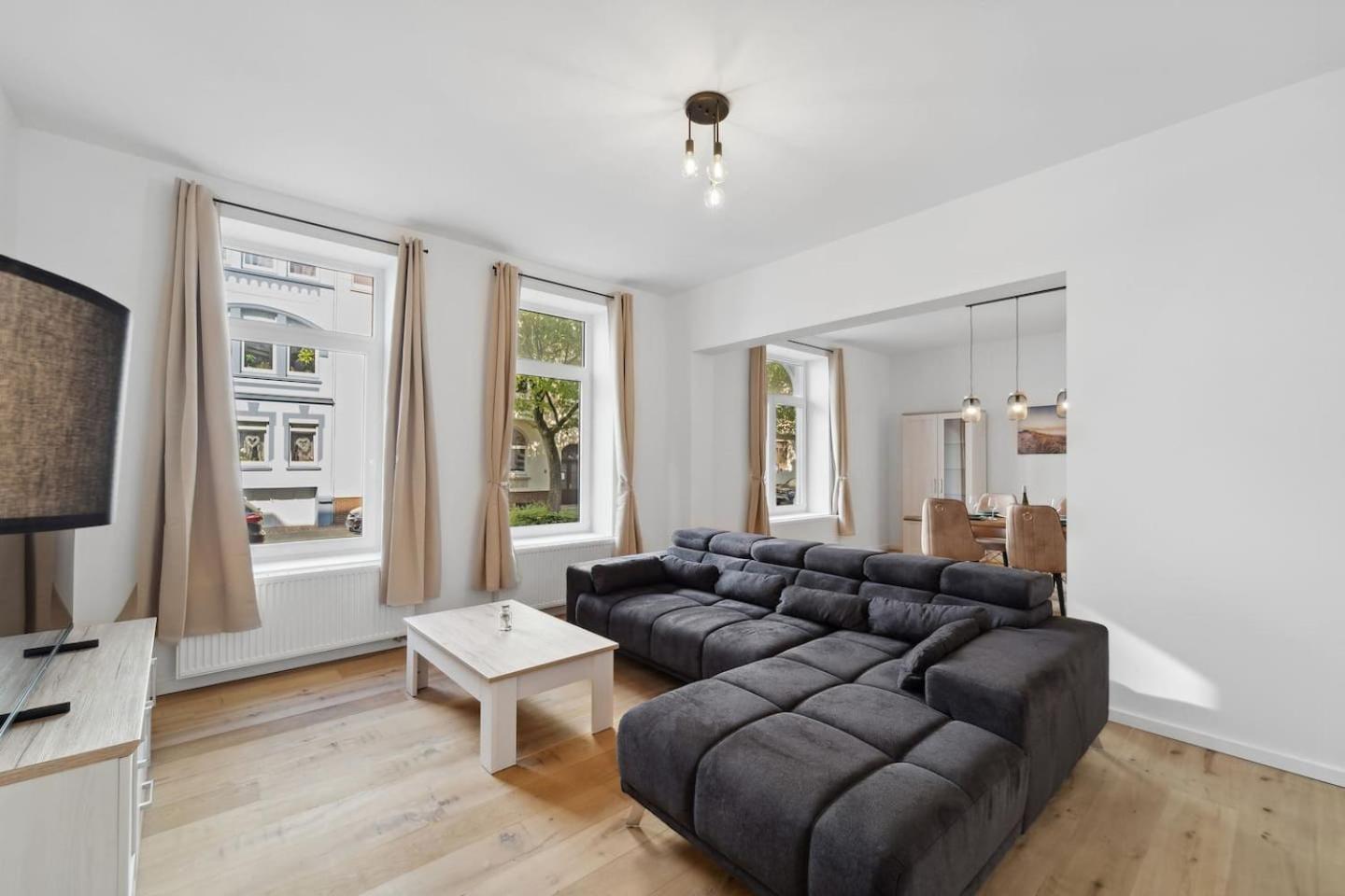 Infinity Stay Ferienapartments Rheinstrasse 빌헬름스하펜 외부 사진