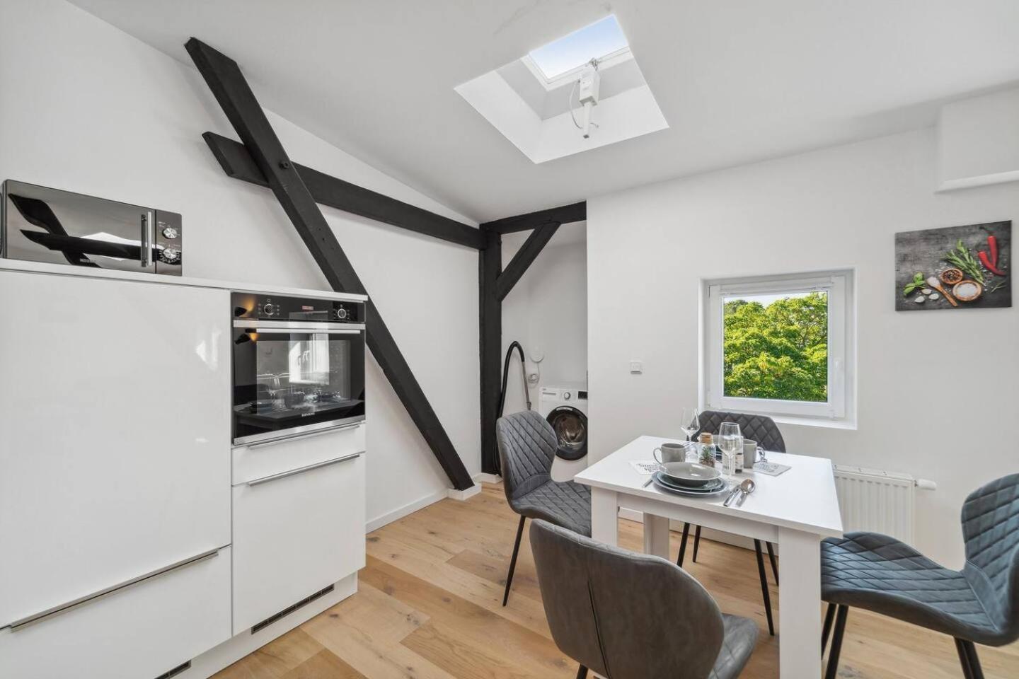 Infinity Stay Ferienapartments Rheinstrasse 빌헬름스하펜 외부 사진